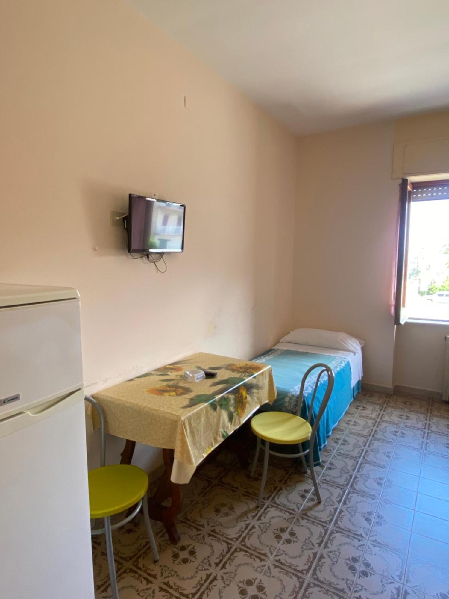 לינה וארוחת בוקר קמפורה סן ג'ובאני Al Torrione מראה חיצוני תמונה